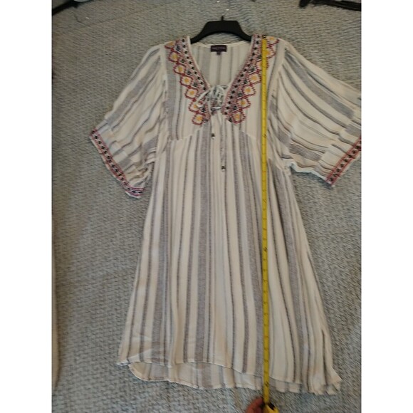 Artesia embroidered Vneck Dress MD Bohemian Beachy Feminine cottage core - Picture 8 of 10